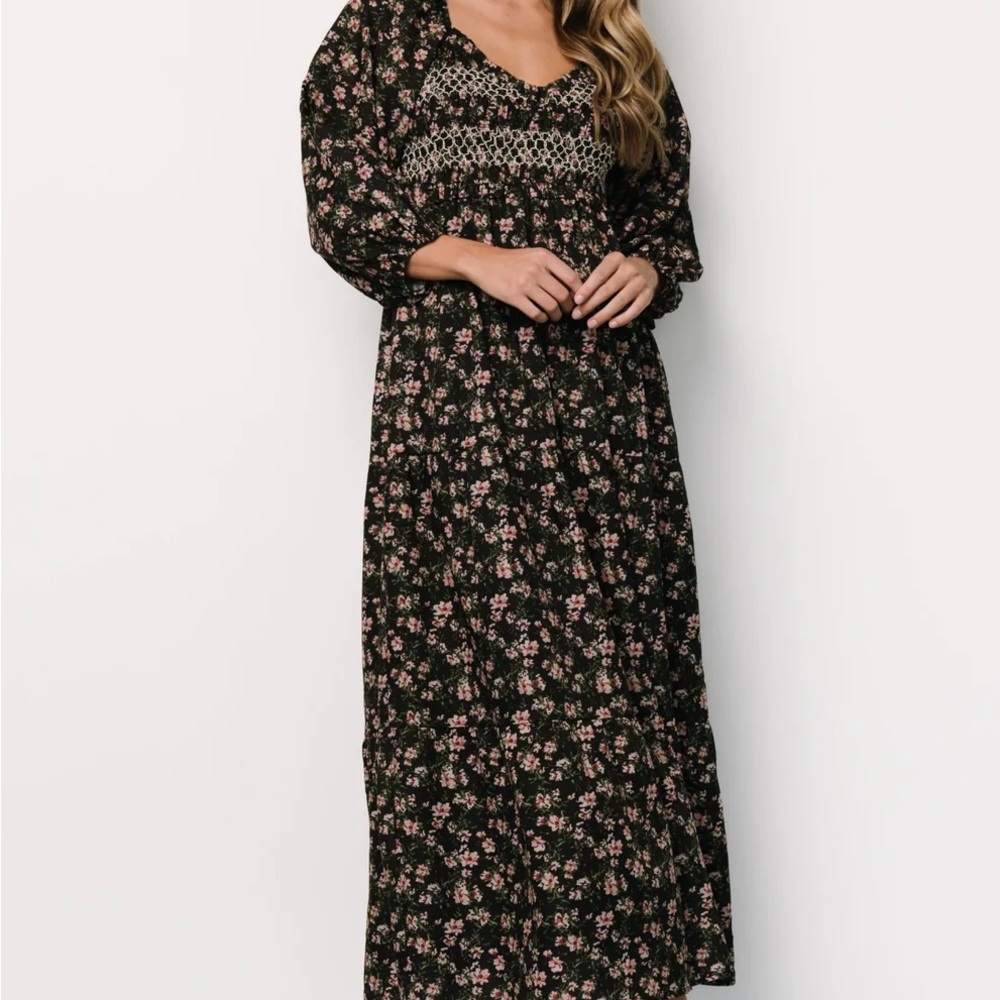 Smocked Detail Maxi Dress in Black Floral